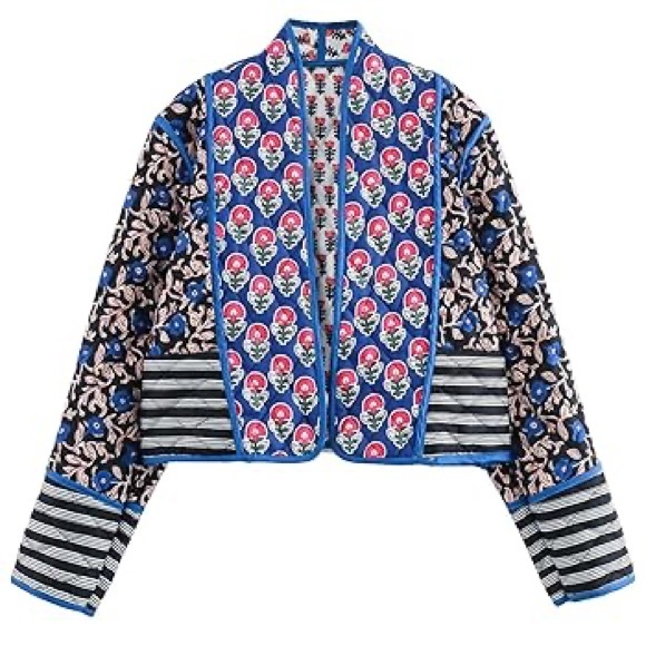 Reversible Quilted Cropped Dainty Floral Jacket - Picture 4 of 15